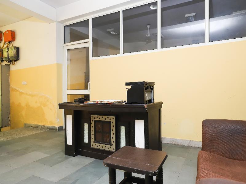 Oyo 28126 Charanpahari Hotel New Delhi Exterior photo